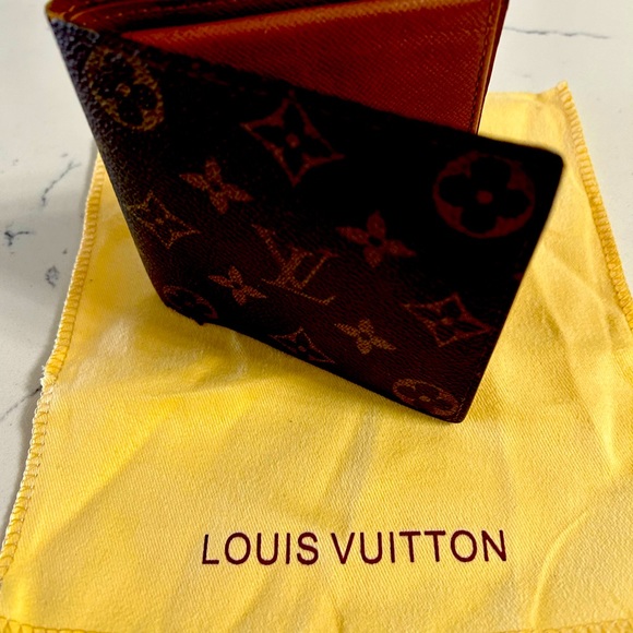 Louis Vuitton billfold Wallet - Picture 3 of 4